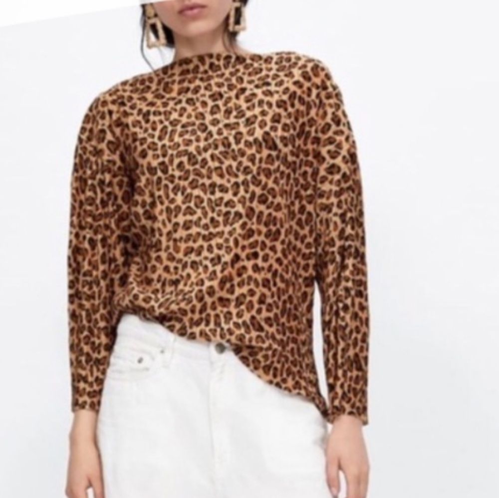 Zara Mobwife Workplace Siren boat neck oversized cheetah blouse large